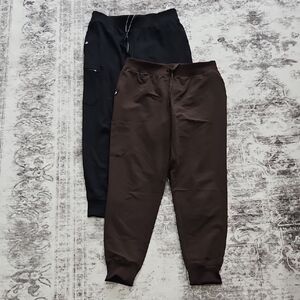 Jaanuu Black and Brown Jogger Scrub Set